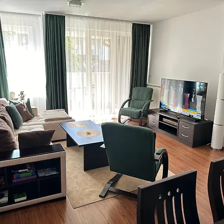 Monarx Apartment *