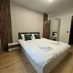 Monarx شقة *